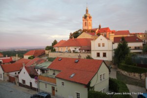 Hotel Jaro Bedroom view at sunrise