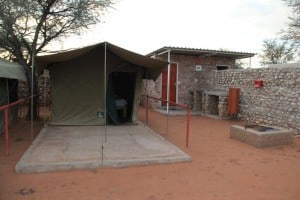 Glamping tent & shower