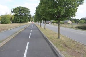 Orvault cycleway coming into Nantes