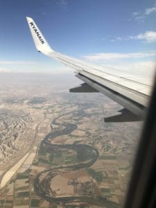 Ryanair over the Ebro River coming into to Zaragoza